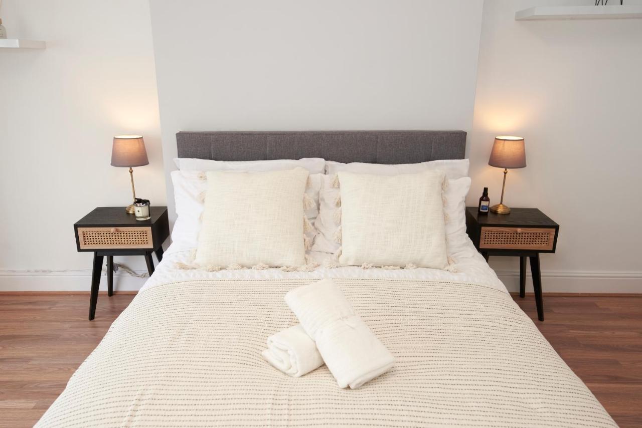 Excellent, Three Bedroom North London Apartment With Free Parking מראה חיצוני תמונה