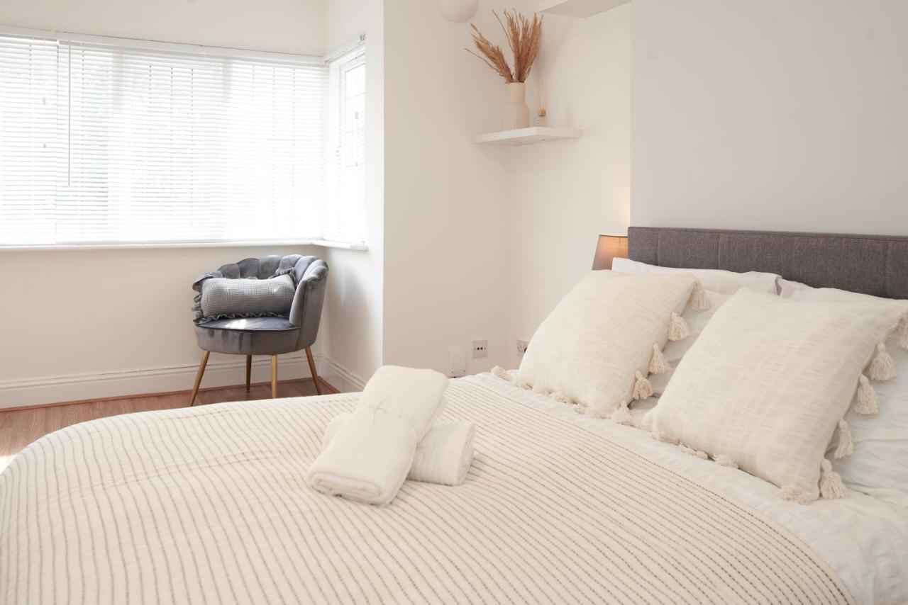 Excellent, Three Bedroom North London Apartment With Free Parking מראה חיצוני תמונה